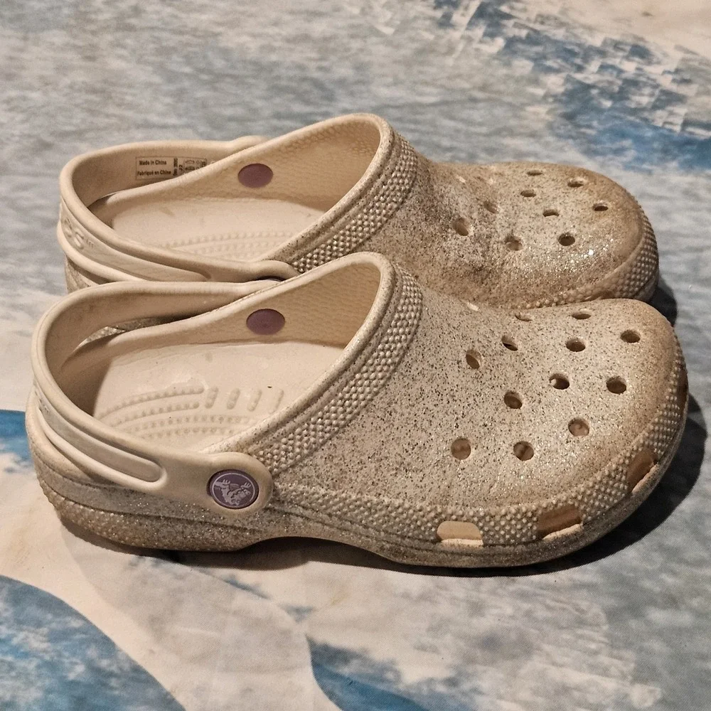 Crocs Kids Girls Classic Glitter Clogs J2 Slip On Shoes